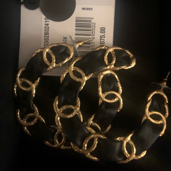Chanel hoops - Picture 2 of 11
